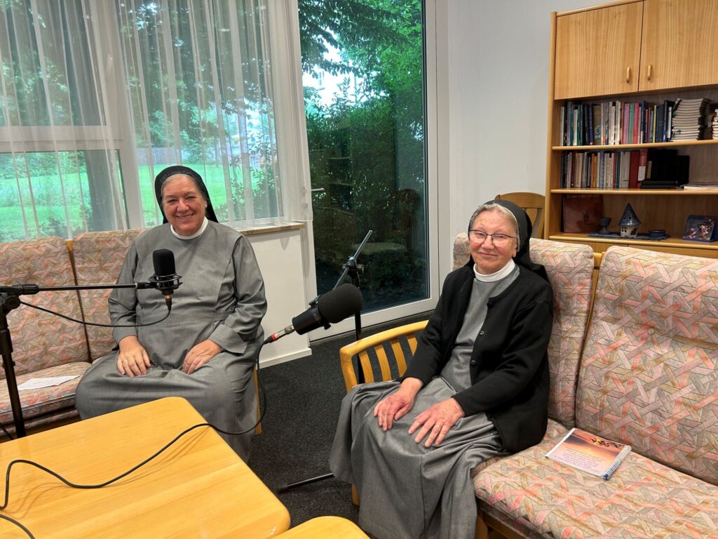 Sr. Agnes und Sr. Judith bei den Aufnahmen