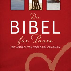 Das Bibel-Cover für Paare zeigt Liebe, Romantik und Spiritualität durch Strandmotive und ein Herz.